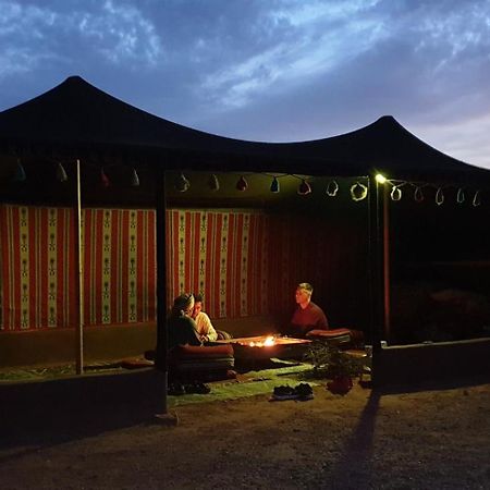 Отель Real Bedouin Experience Tours & Camp Вади-Рам Экстерьер фото