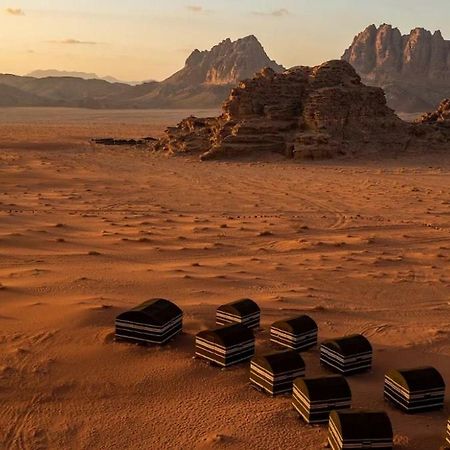 Отель Real Bedouin Experience Tours & Camp Вади-Рам Экстерьер фото