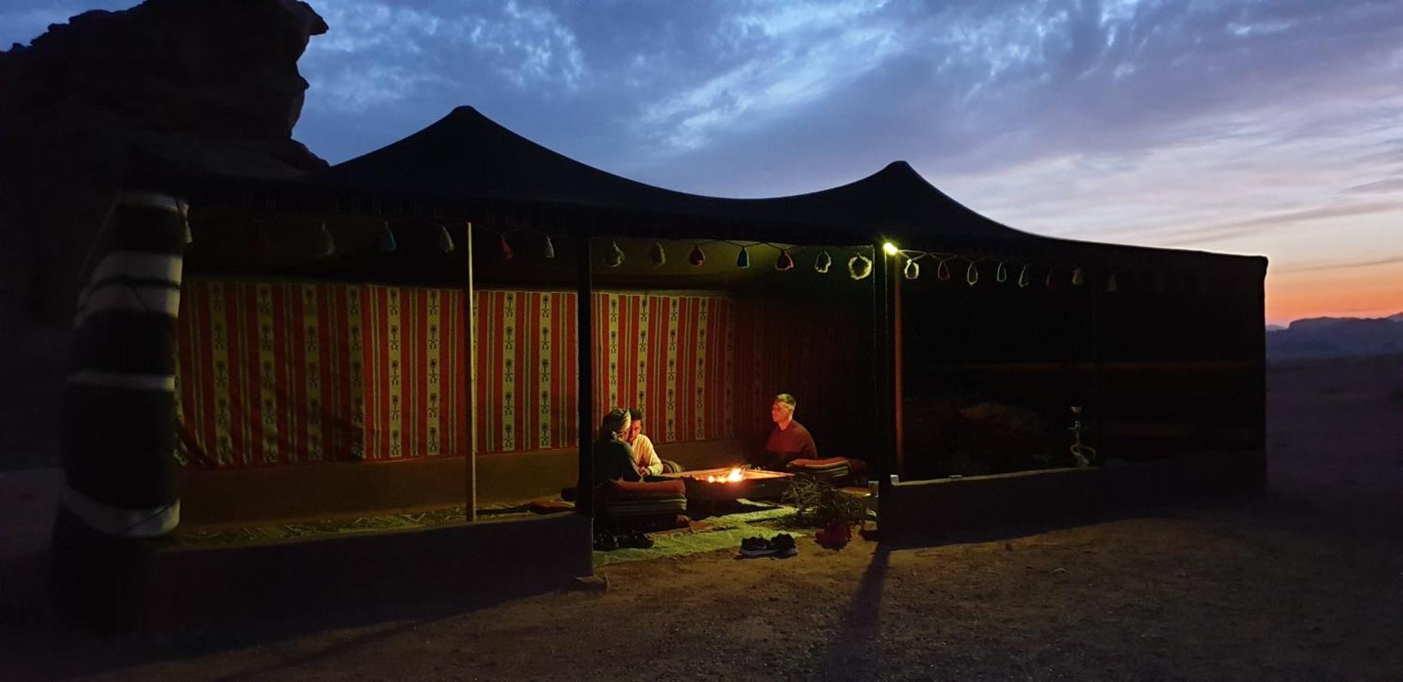 Отель Real Bedouin Experience Tours & Camp Вади-Рам Экстерьер фото