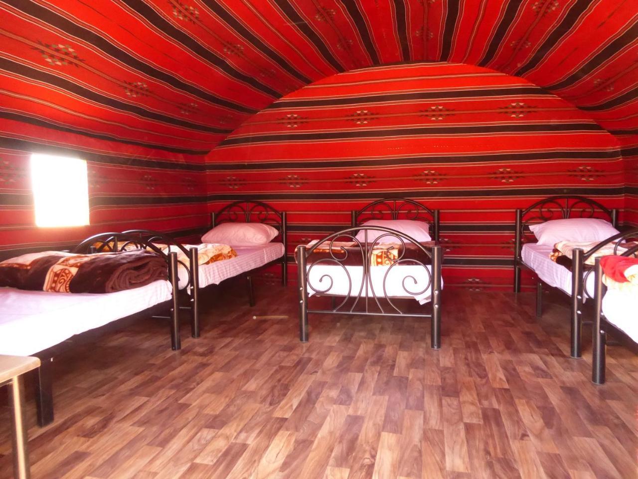 Отель Real Bedouin Experience Tours & Camp Вади-Рам Экстерьер фото